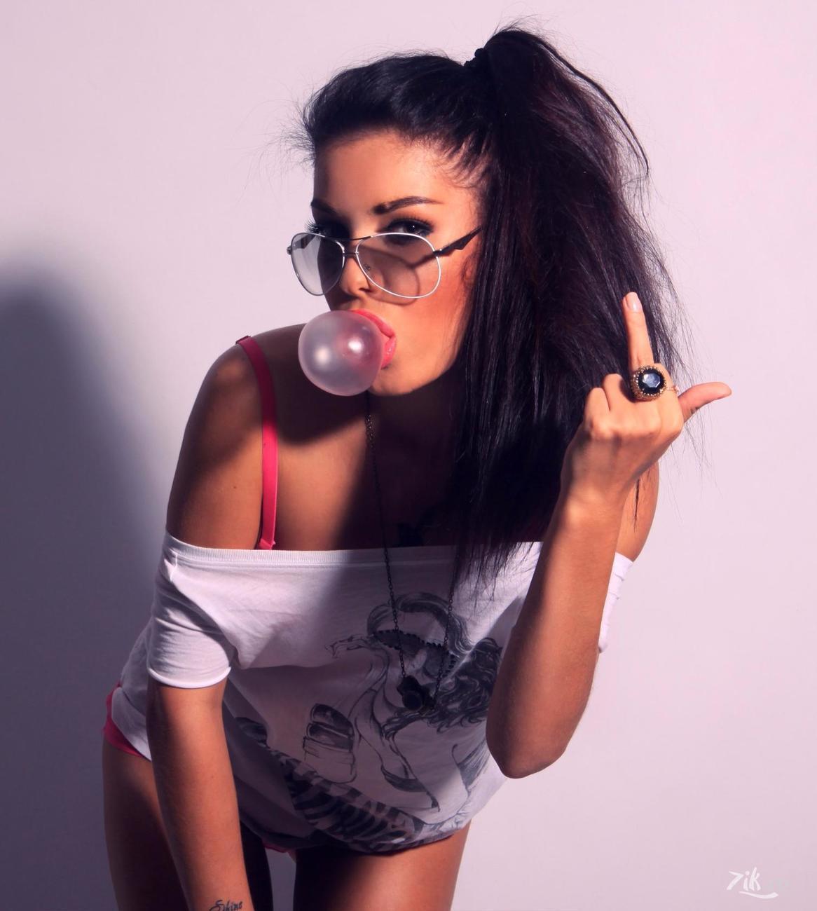 Sassy girls in Juice di Fora