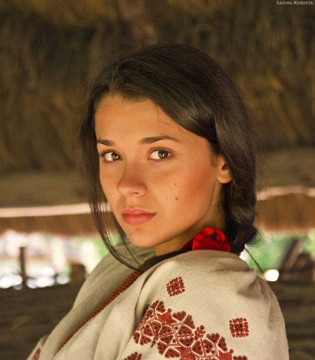 Girls in Slavic costumes in Juice di Fora