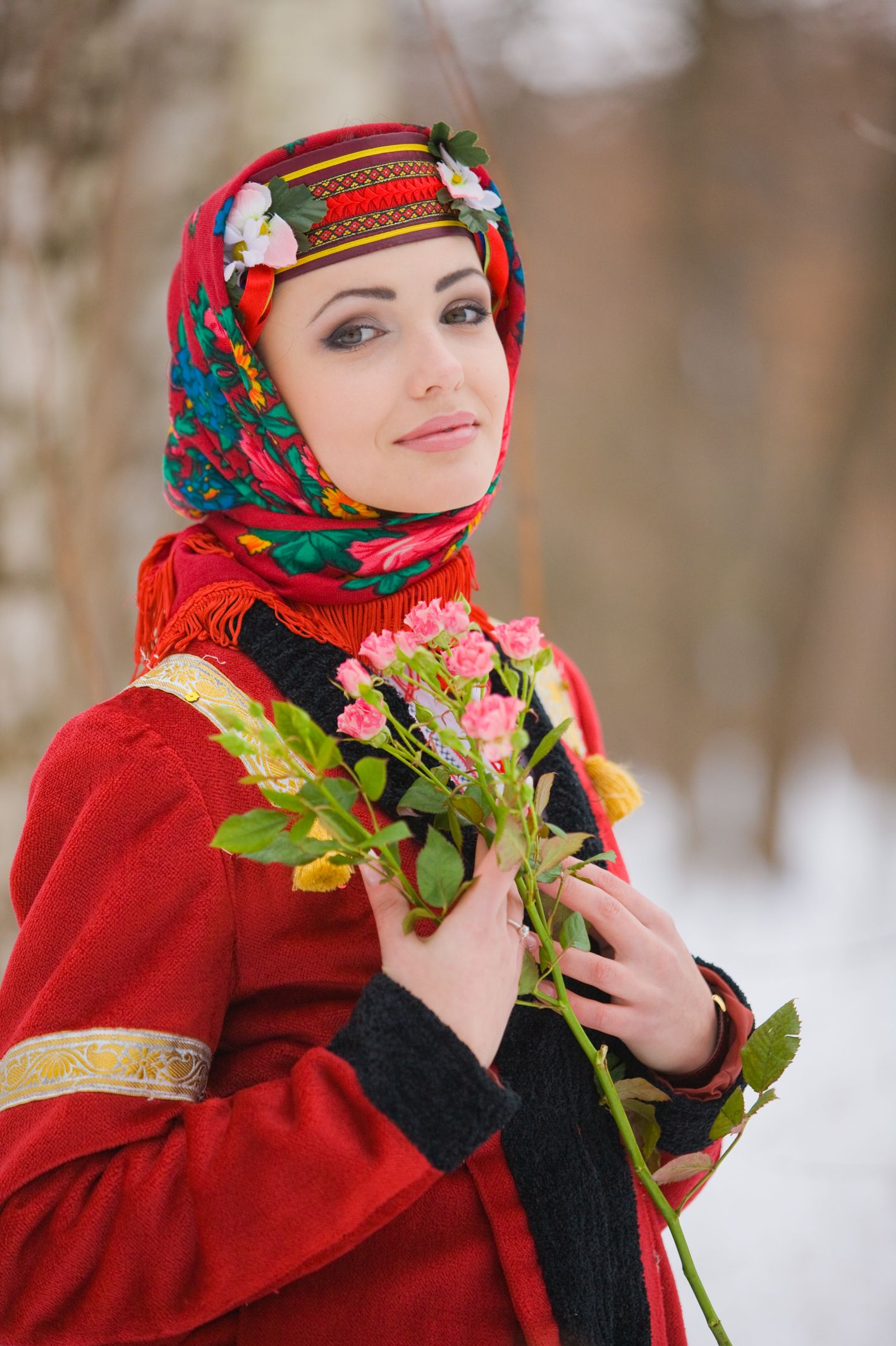 Sexy girl Girls in Slavic costumes in Juice di Fora