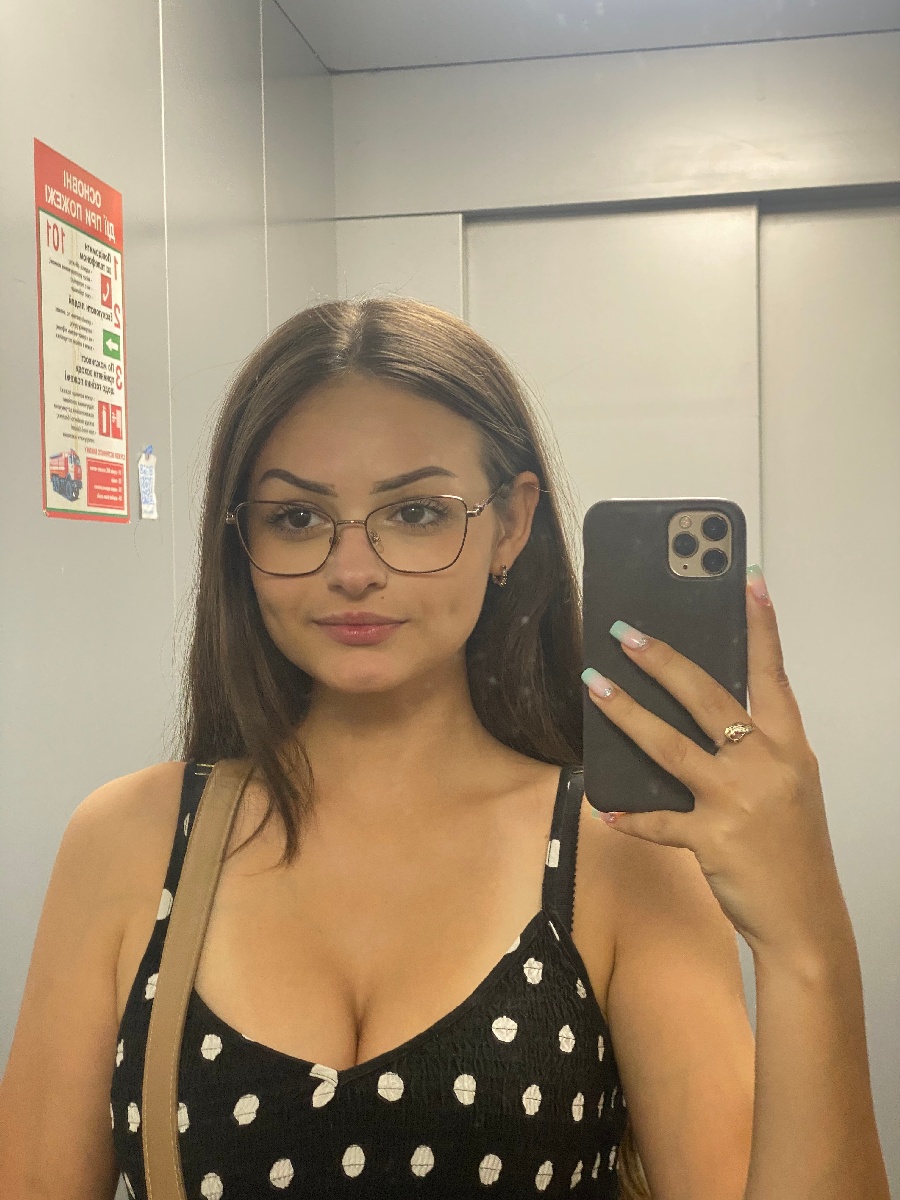 Sexy model Stacy in Juice di Fora